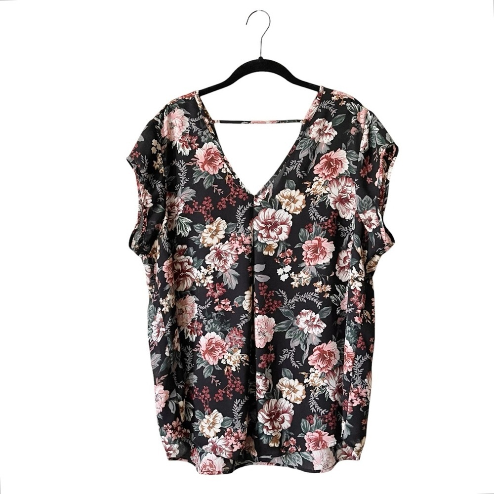 Halogen Top Women's Size XL Black Rose Floral Double V-Neck Flowy Blouse Career